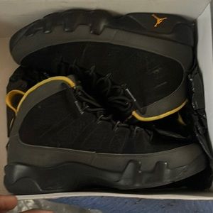 Jordan 9 Retro